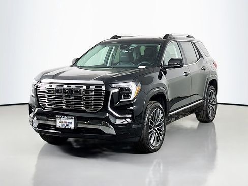 New 2026 GMC Terrain Denali w/ LPO, Black Badging Package image 3