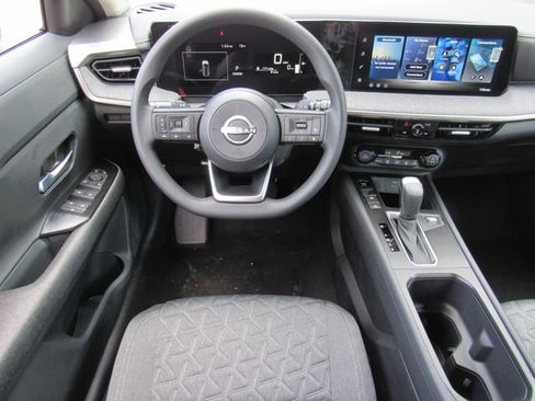 New 2026 Nissan Kicks SV FWD image 17