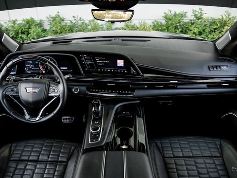 Used 2023 Cadillac Escalade V image 31