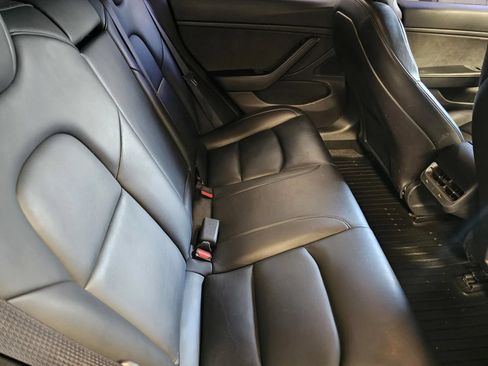 Used 2019 Tesla Model 3 Long Range RWD image 9