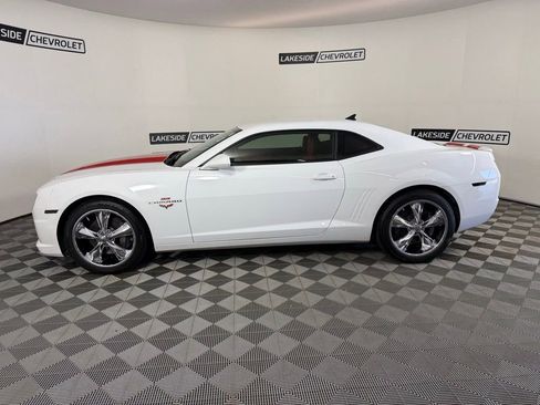 Used 2010 Chevrolet Camaro SS w/ RS Package RWD image 3