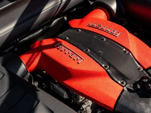 Used 2020 Ferrari F8 Tributo image 36