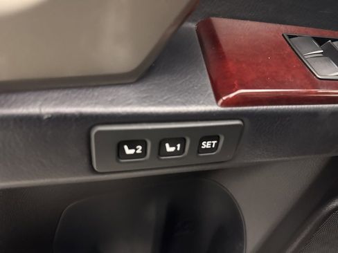 Used 2016 Lexus GX 460 image 28