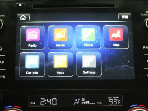 Used 2018 Subaru Outback 3.6R Limited AWD/4WD image 21