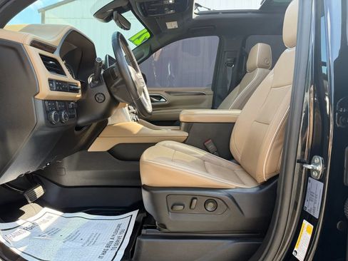 Used 2021 Chevrolet Suburban Premier w/ Premium Package AWD/4WD image 22
