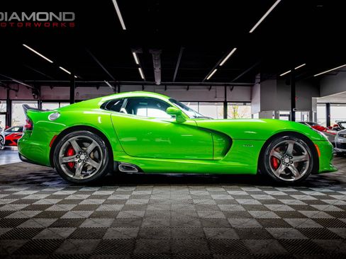 Used 2014 SRT Viper GTS RWD image 27