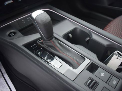 New 2026 Nissan Sentra SR w/ Floor Mat Package image 25