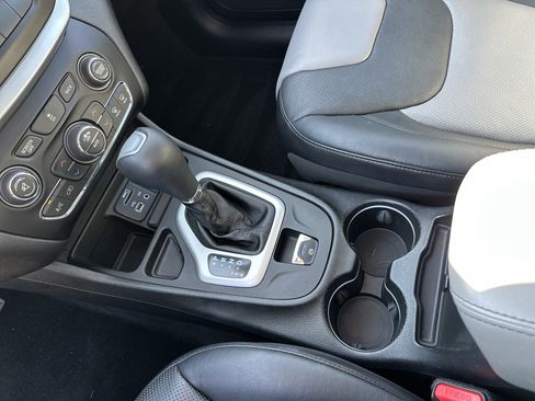 Used 2014 Jeep Cherokee Limited w/ Luxury Group image 33