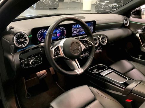 Used 2025 Mercedes-Benz CLA 250 image 16