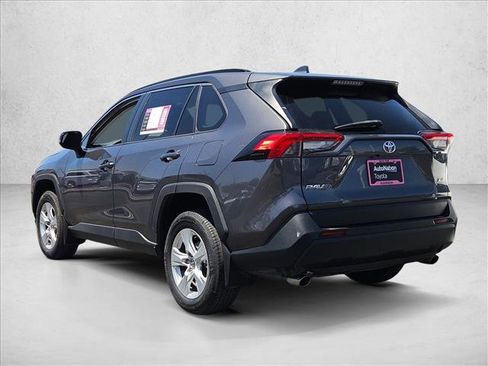 Used 2020 Toyota RAV4 XLE w/ Carpet Mat Package FWD image 8