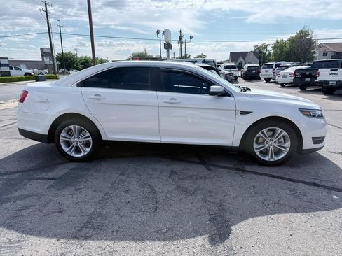 Used 2018 Ford Taurus SEL w/ Equipment Group 201A FWD image 6