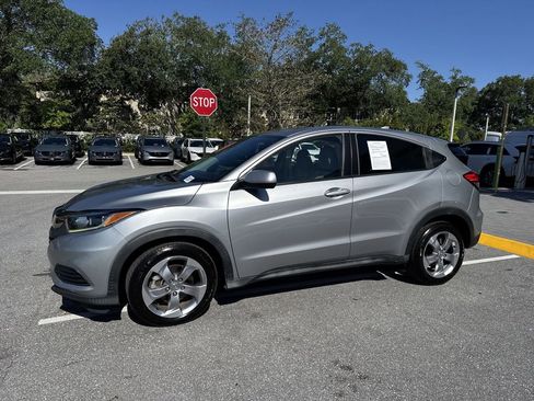Used 2019 Honda HR-V LX image 10