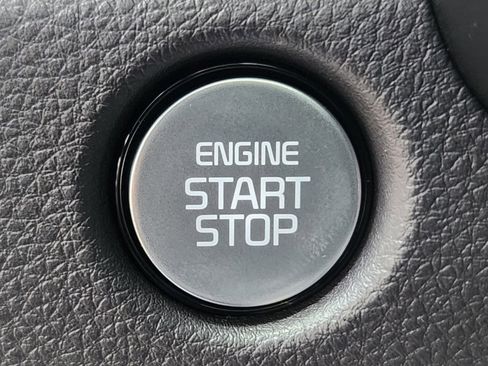 New 2025 Kia Carnival SX Prestige image 28