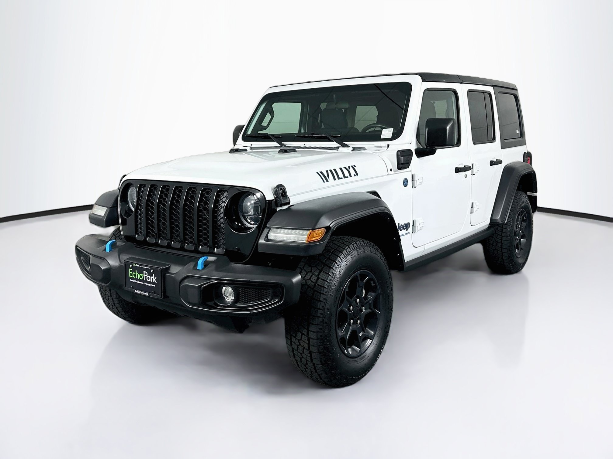 Used 2023 Jeep Wrangler Unlimited w/ Cold Weather Group AWD/4WD image 3