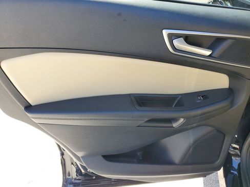 Used 2021 Ford Edge SEL w/ Convenience Package image 10