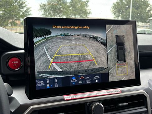 New 2026 Toyota 4Runner TRD Off-Road Premium AWD/4WD image 14