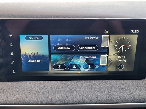 New 2025 Nissan Kicks SV w/ SV Premium Package image 12