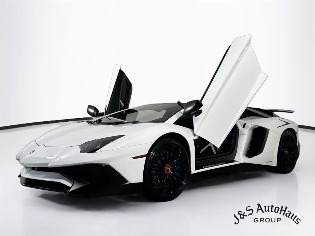 Used 2016 Lamborghini Aventador LP 750-4 Superveloce AWD/4WD image 3