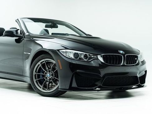 Used 2015 BMW M4 Convertible image 3