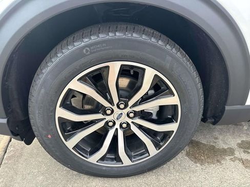 New 2026 Ford Explorer ST-Line image 6