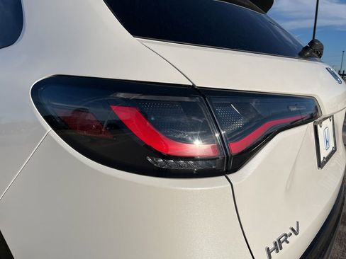 Certified 2026 Honda HR-V EX-L image 7