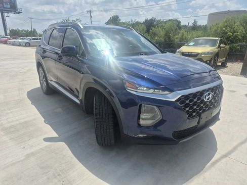 Used 2020 Hyundai Santa Fe SEL w/ Convenience Package FWD image 4
