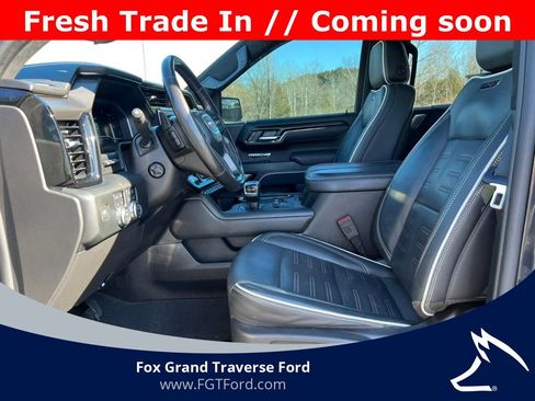 Used 2023 GMC Sierra 1500 AT4X image 4