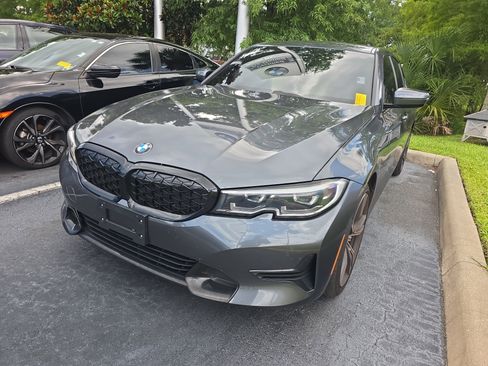 Used 2022 BMW 330i Sedan w/ Driving Assistance Package RWD image 3
