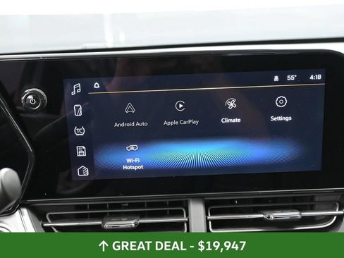 Used 2025 Chevrolet Trax LT FWD image 34