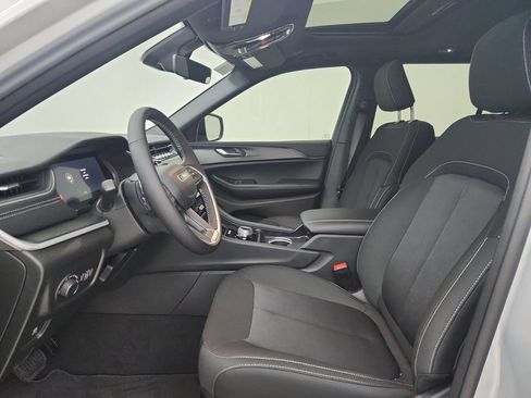 New 2026 Jeep Grand Cherokee Laredo X AWD/4WD image 18