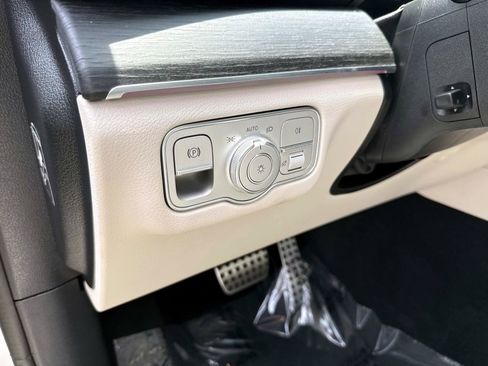 Certified 2026 Mercedes-Benz GLS 450 4MATIC image 22