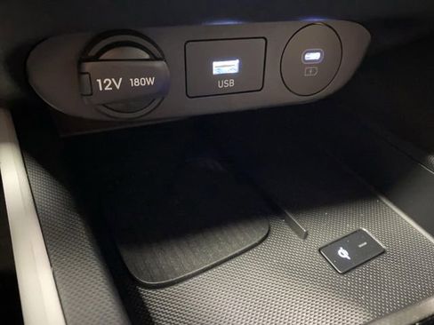 New 2026 Hyundai Elantra Limited image 25