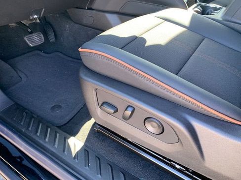 New 2026 GMC Canyon AT4 w/ Nightfall Essentials Package AWD/4WD image 15
