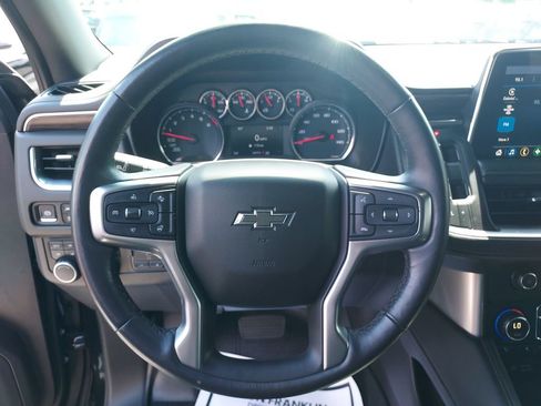 Used 2021 Chevrolet Suburban Z71 w/ Z71 Signature Package AWD/4WD image 20