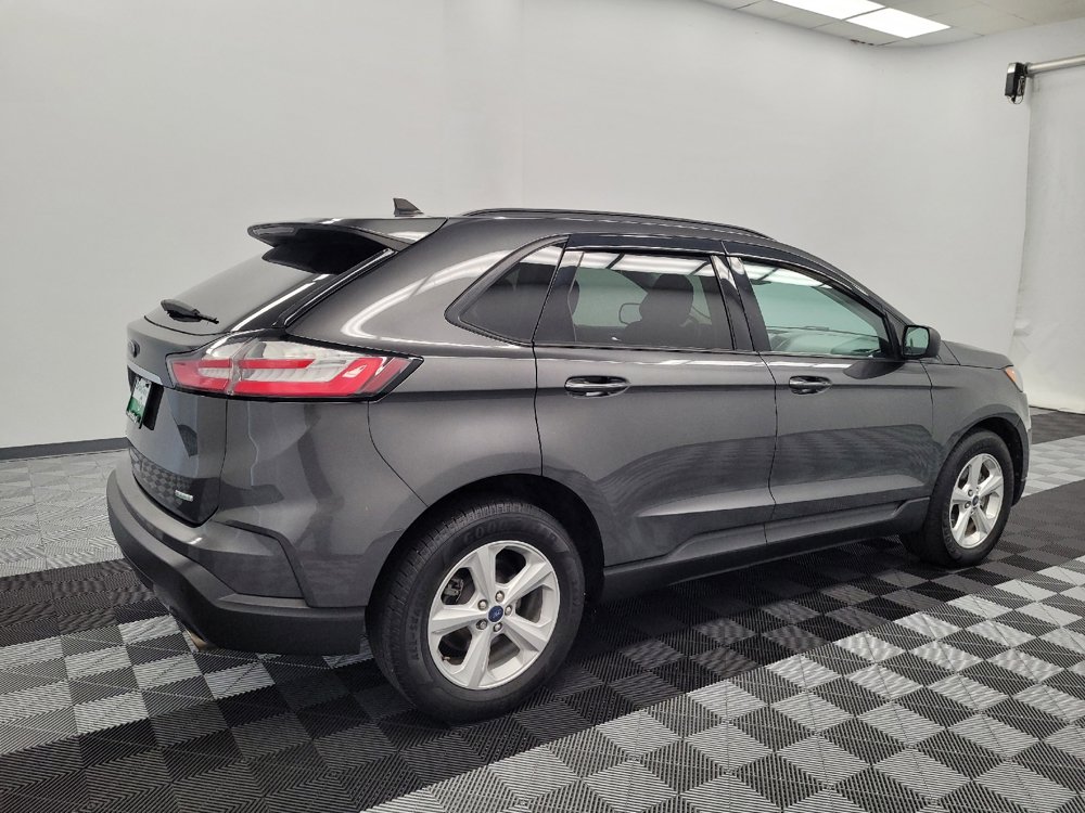 Used 2020 Ford Edge SE FWD image 10