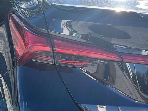 Used 2019 Toyota Avalon Touring image 28