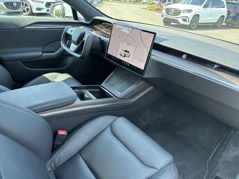 Used 2022 Tesla Model S AWD/4WD image 13