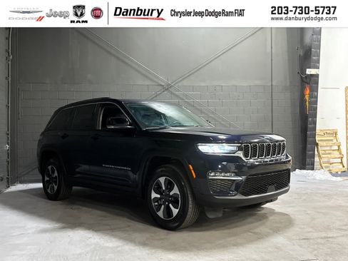 Used 2023 Jeep Grand Cherokee 4WD 4xe image 1