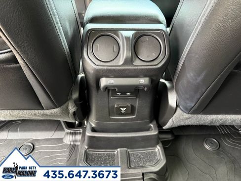 Used 2020 Jeep Wrangler Unlimited Sahara AWD/4WD image 29