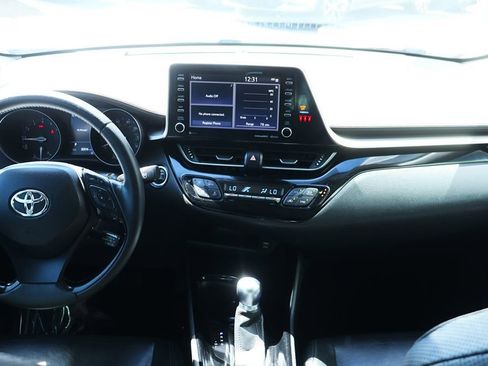 Used 2021 Toyota C-HR Limited image 32