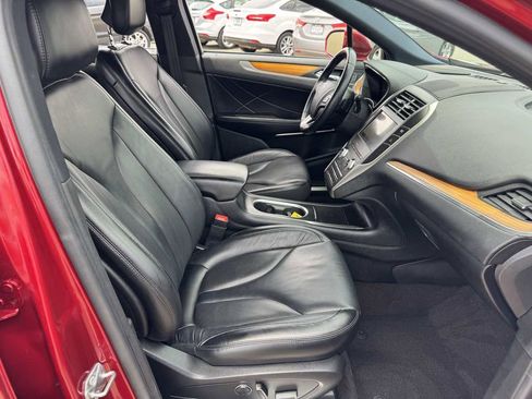 Used 2019 Lincoln MKC Select w/ Select Plus Package AWD/4WD image 13