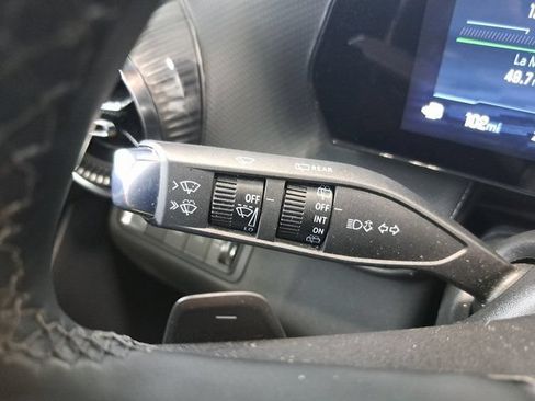 Used 2025 Chevrolet Equinox LT AWD/4WD image 20