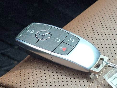 Certified 2026 Mercedes-Benz GLE 350 4MATIC image 39