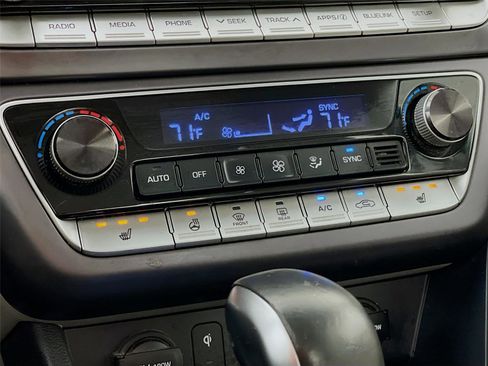 Used 2019 Hyundai Sonata SEL image 17