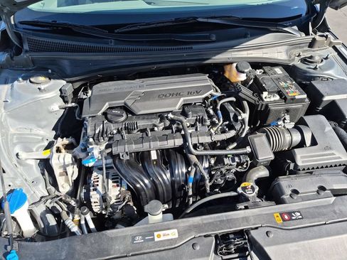 Used 2025 Hyundai Elantra SEL FWD image 35