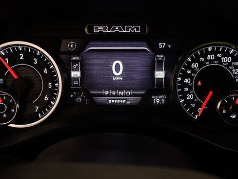 Used 2021 RAM 1500 Big Horn AWD/4WD image 16