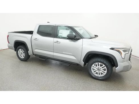 New 2026 Toyota Tundra SR5 AWD/4WD image 21