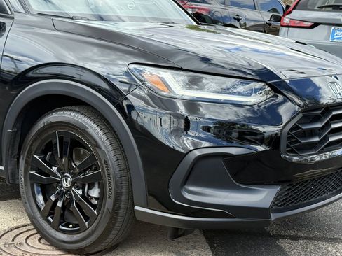 Certified 2026 Honda HR-V Sport image 2
