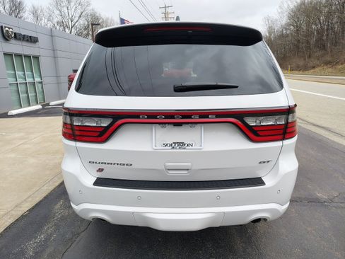 Certified 2024 Dodge Durango GT image 8