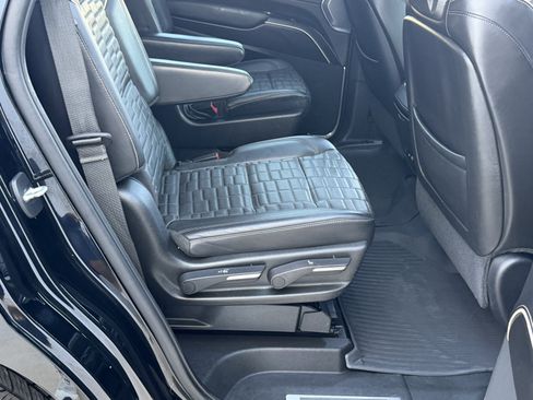 Used 2021 Cadillac Escalade Sport Platinum AWD/4WD image 30